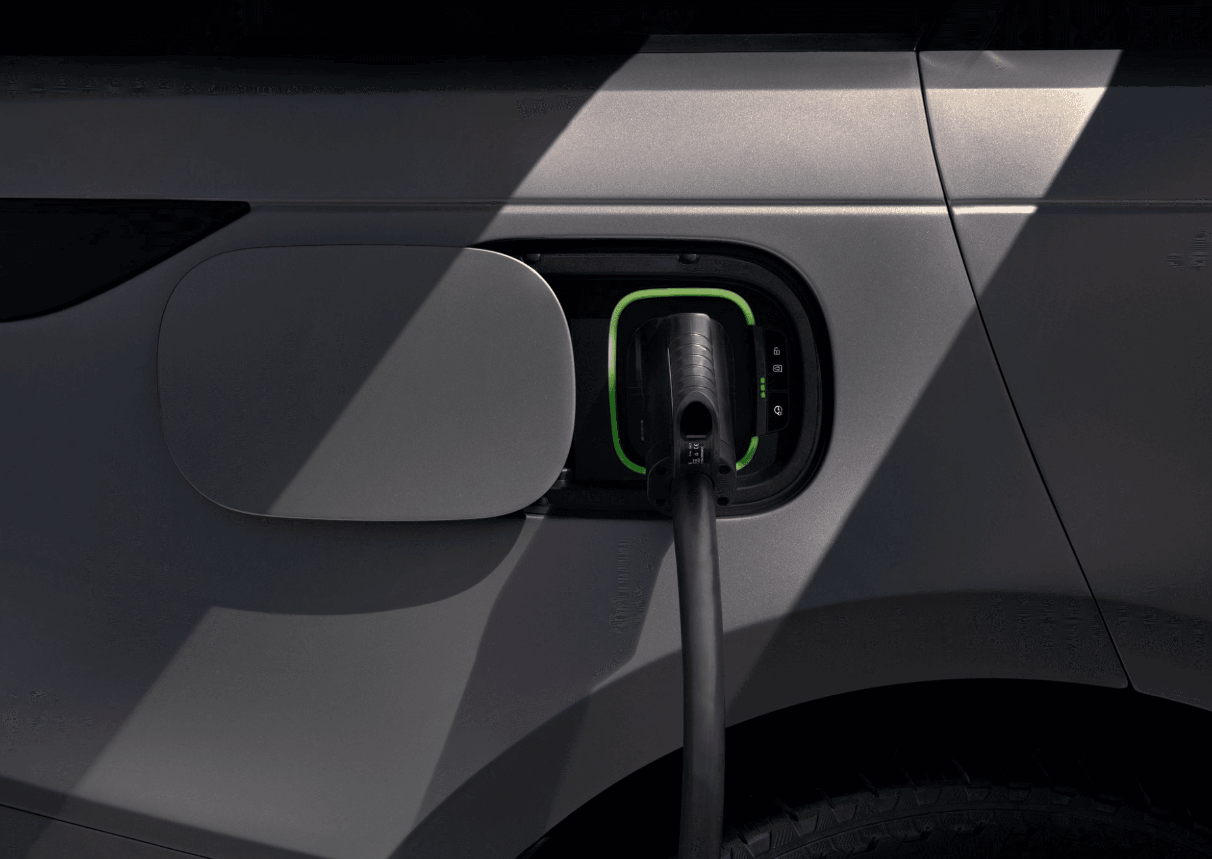 Elektro-SUV auf europäischer Autobahn Langstrecke